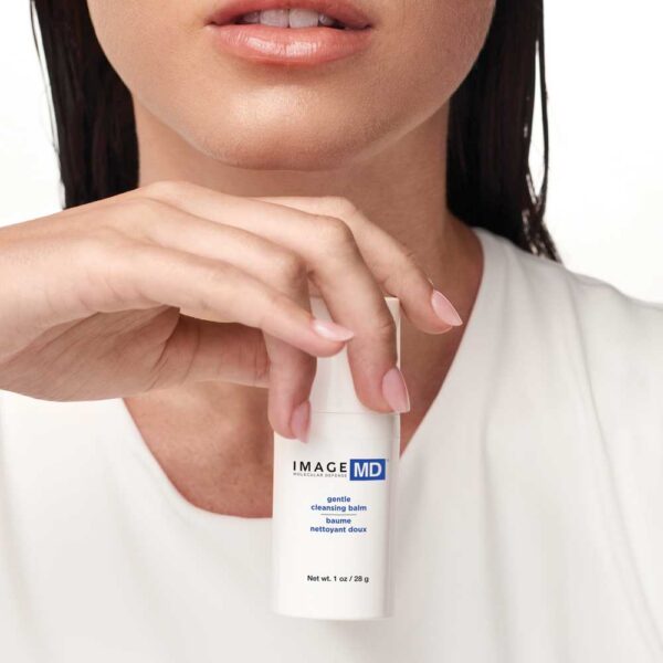 image_md_gentle_cleansing_balm_model Travel IMAGE MD Oчищающий бальзам